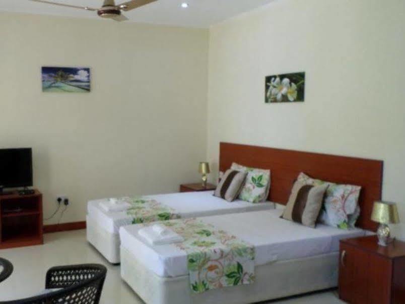 ויקטוריה Precious Residence C - Self-Catering Studio מראה חיצוני תמונה
